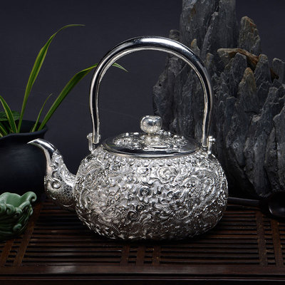寸发标大师亲制纯银九龙翻腾茶壶 021