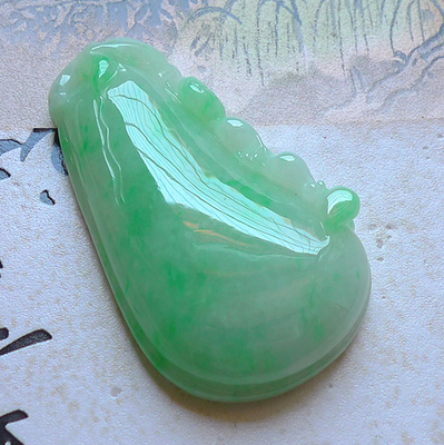 冰糯种饱满金丝飘阳绿福瓜吊坠 33.42g