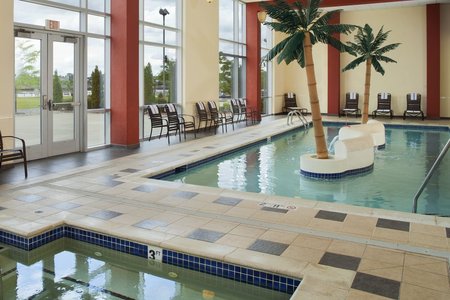 DoubleTree by Hilton Bay City - Riverfront