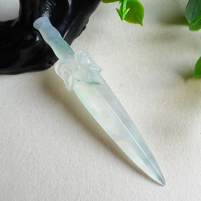 金龙玉凤珍品翡翠专场 冰种飘花宝剑翡翠吊坠 4.