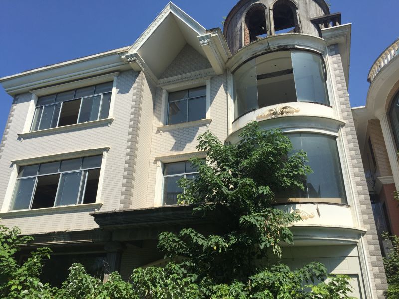 【第二次拍卖】高安市瑞阳大道聚富山庄别墅 不限购不限购