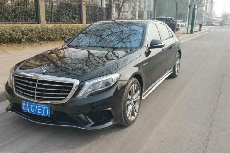 【第一次拍卖】车牌号为陕ac7e77的奔驰牌3498cc型轿车