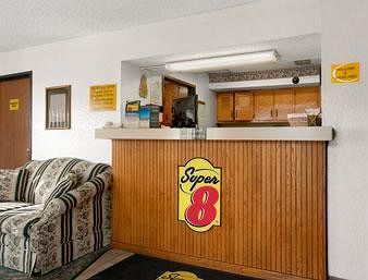 特温斯堡/克利夫兰区速 8 酒店