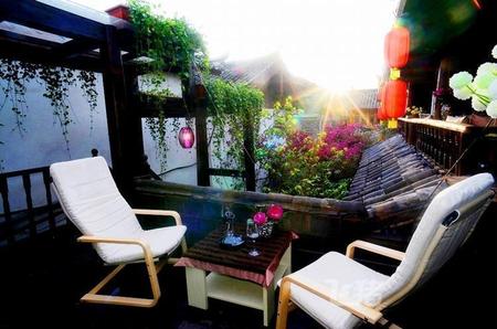 丽江威尼斯迷路客栈语花堂