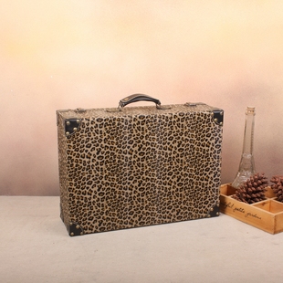 prada展示店 歐美時尚手提箱長方形登機箱短途旅行箱豹紋性感裝飾收納展示皮箱 prada展