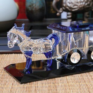 精品个性水晶马车香水座 车内摆件 汽车车载创意装饰 马拉车包邮