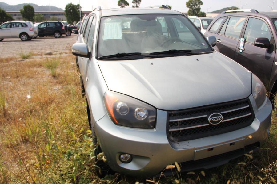 【第一次拍卖】金刚灰色飞碟牌轻型客车一辆 不限购不限购