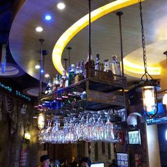 酒吧餐厅吧台悬挂红酒架高脚杯吊架欧式酒杯架葡萄酒架创意置酒架