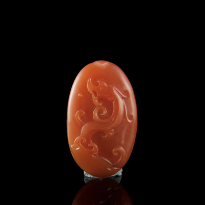 精品苏工南红玛瑙雕件《仿古龙》