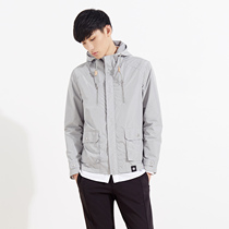 美特斯邦威2015秋装新款男连帽经典茄克吊牌价339元