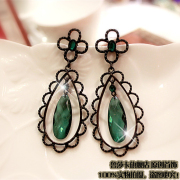 Unique vintage Japanese and Korean fashion jewelry pierced flowers Emerald drops long exaggerated big earrings woman