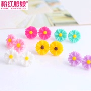 Pink goddess soft clean Daisy flower soft Tao Huaer jewelry hypoallergenic earrings resin plastic rod Auricular acupuncture