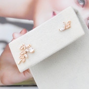 Ya na Korea asymmetric Stud female Korean fashion sweet leaf drop earrings earrings ear jewelry hypoallergenic