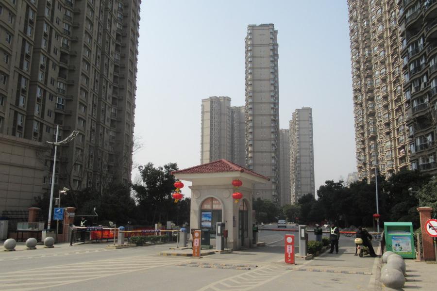 江苏省镇江市句容市碧桂园凤凰城柏丽湾4幢1406室
