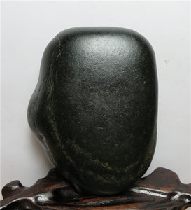 新疆和田玉 618克和田黑青玉籽料 和田玉籽料原石天然玉石摆件