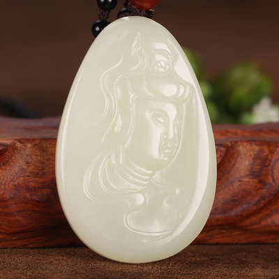 玉雕名家崔疆胜作品 和田玉挂件 观音头像 50克