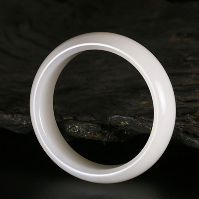 【隆缘玉器】 和田玉山料手镯(内径59mm*84.3g)