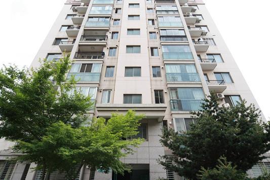 【第一次拍卖】嵊州市官河南路69号卧龙山水绿都月溪苑2幢802室及车库