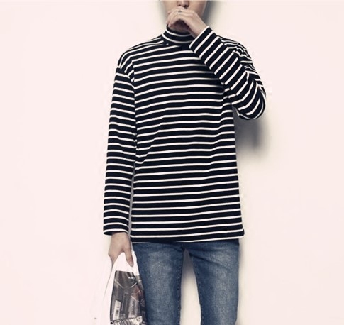 高领黑白条纹打底衫