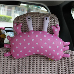 萌汽车头枕靠枕卡通螃蟹护颈枕汽车内饰用品创意可爱 包邮