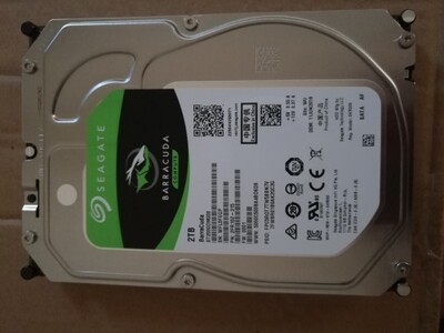 seagate/希捷st2000dm008酷鱼2t和wd/西部数据 wd10ezex 1t差别就在