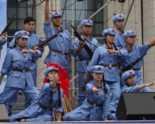 现货速发成人八路军演出服红军抗战服装红卫兵服舞蹈军装表演衣服