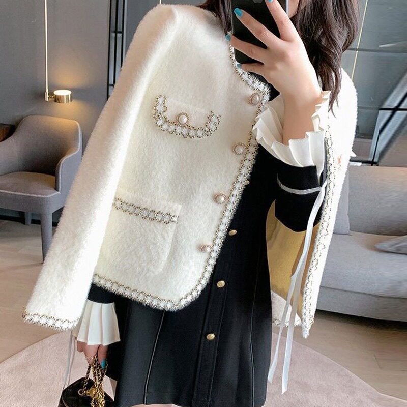 早秋法式小香风外搭短款水貂绒白色外套女冬2021年春秋款针织开衫