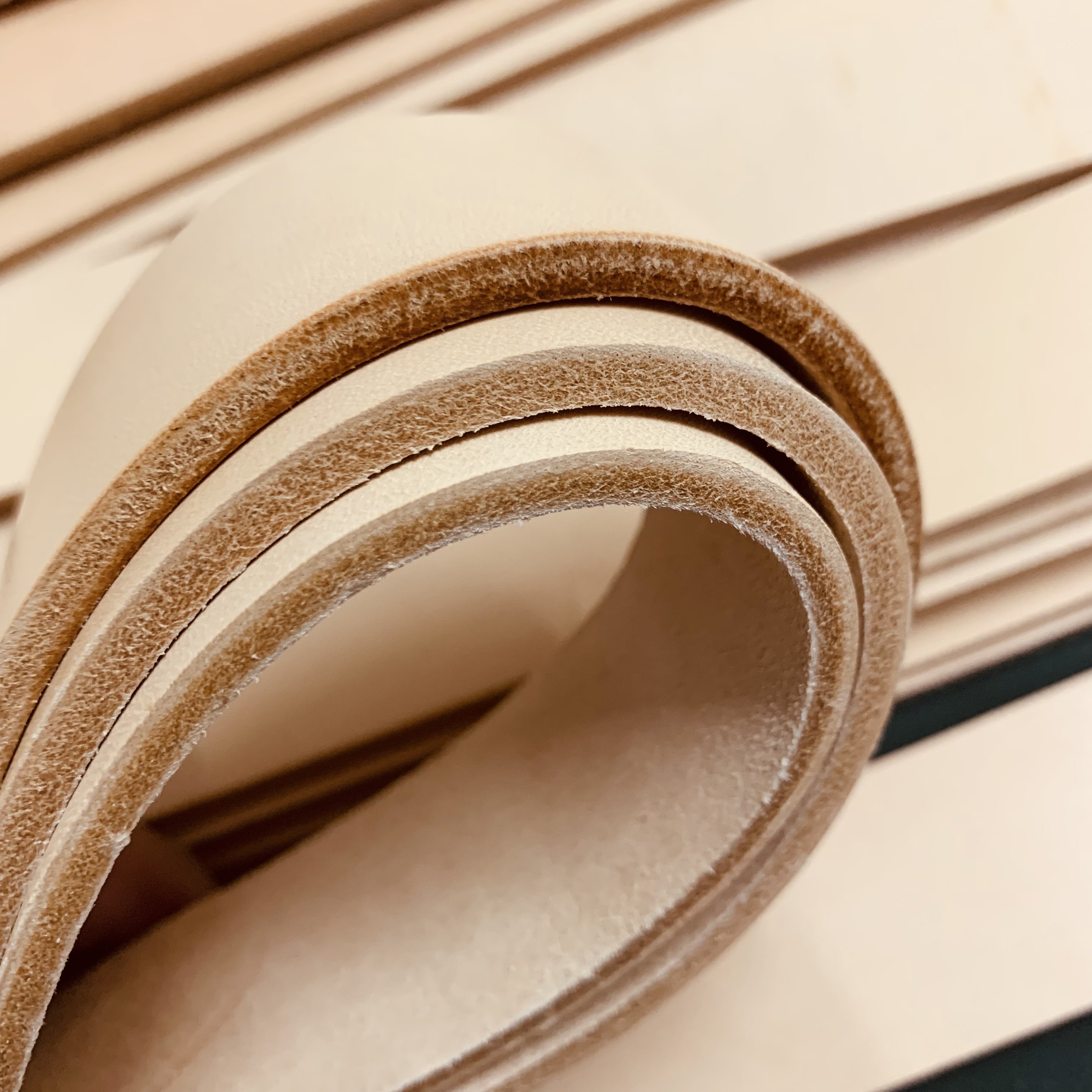 9厚4mm左右长100厘米至120厘米