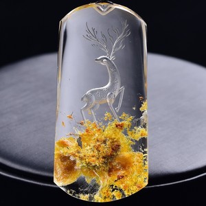 天然黄幽灵水晶内雕梅花鹿吊坠一鹿有你一路有你吊坠寓意高官厚禄