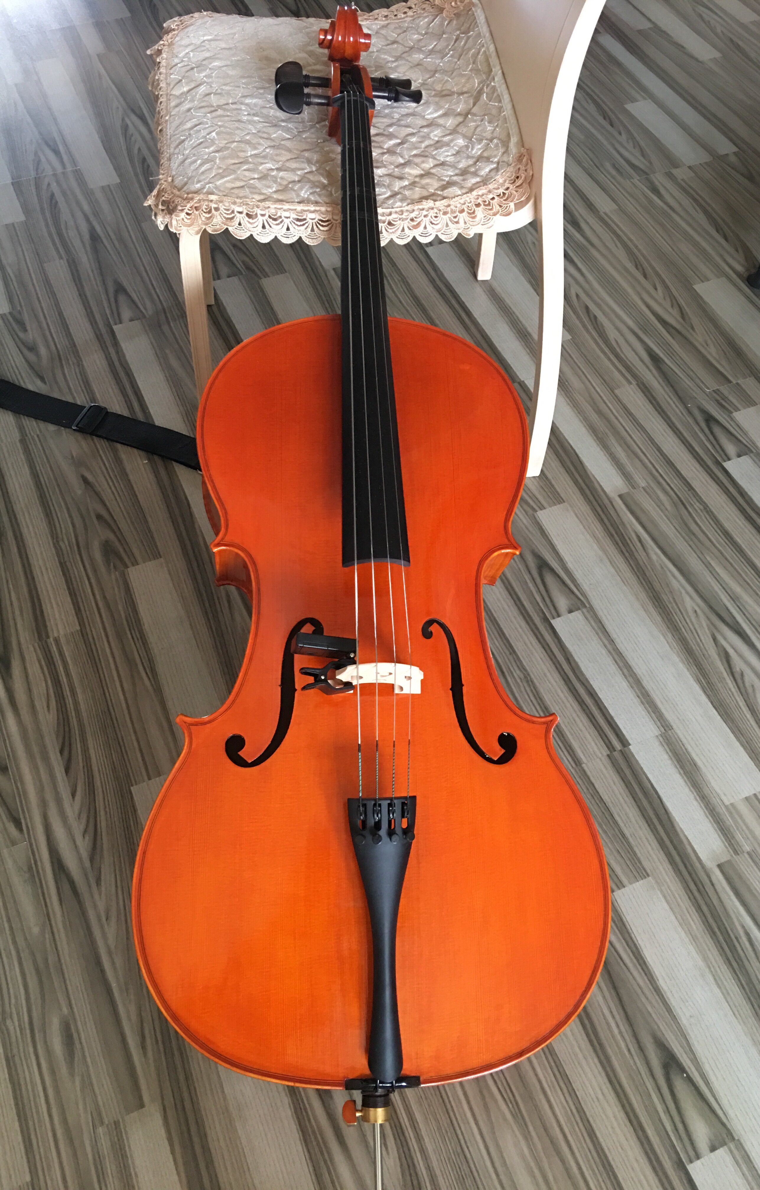 先来看看使用3个月后的感受-世家乐器初学者成人儿童演奏级大提琴