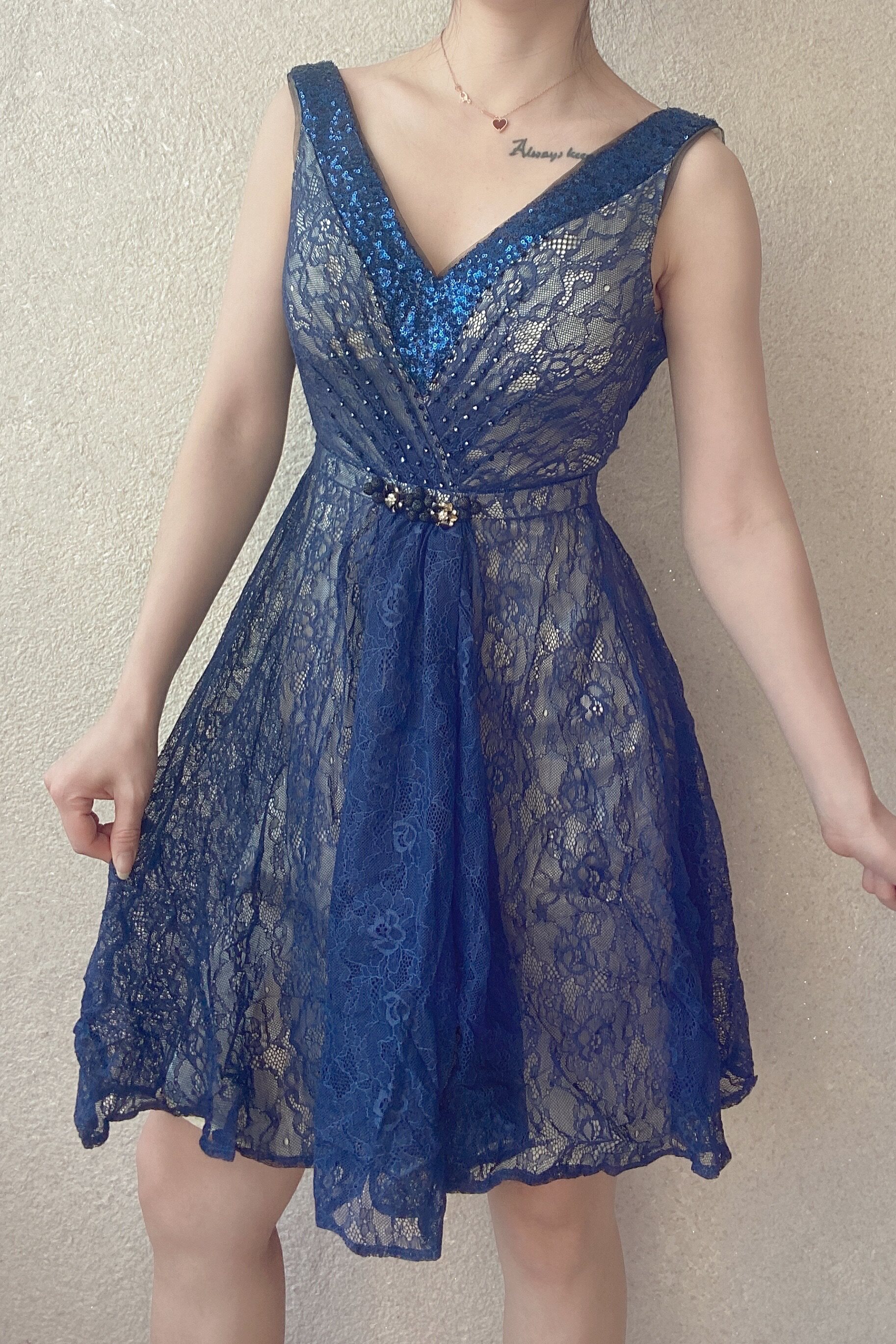 性感夜店 修身裸背露背中长款百褶裙蓬蓬裙伞裙蕾丝连衣裙