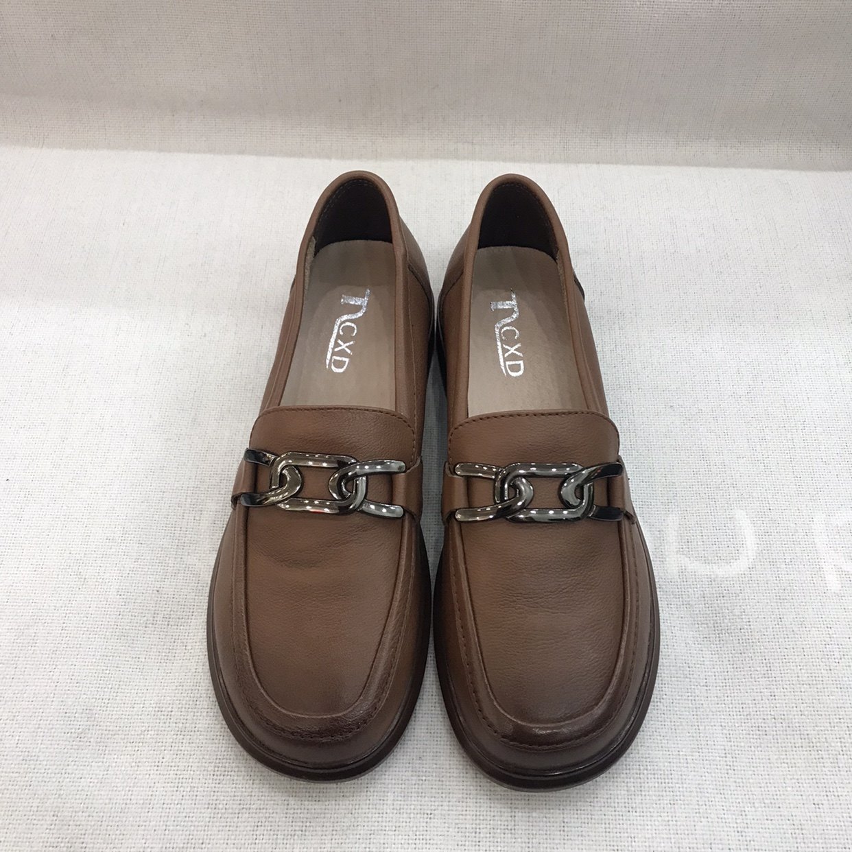 2022年春季新款汤臣秀典女鞋乐福鞋女头层牛皮方头方跟低跟单鞋日