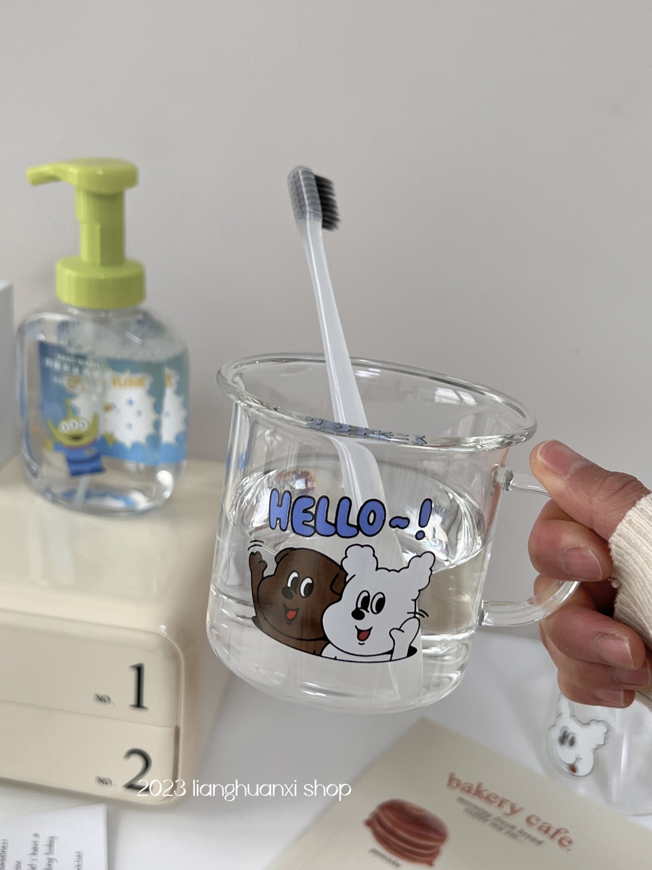 梁欢喜可爱卡通耐热玻璃漱口杯透明小熊情侣牙杯装热水水杯牛奶杯