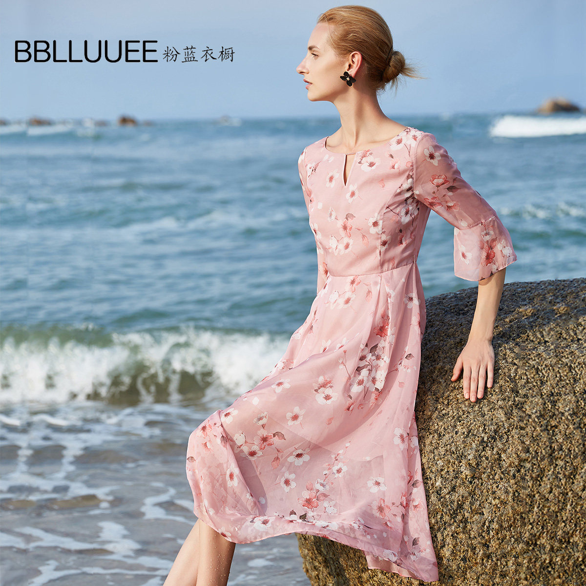 bblluuee/粉蓝衣橱2019春新蔷薇粉轻薄中袖印花连衣裙女591l212