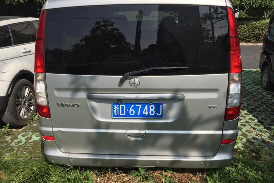 【第一次拍卖】浙d6748j梅赛德斯奔驰牌fa6500灰色小型普通客车一辆