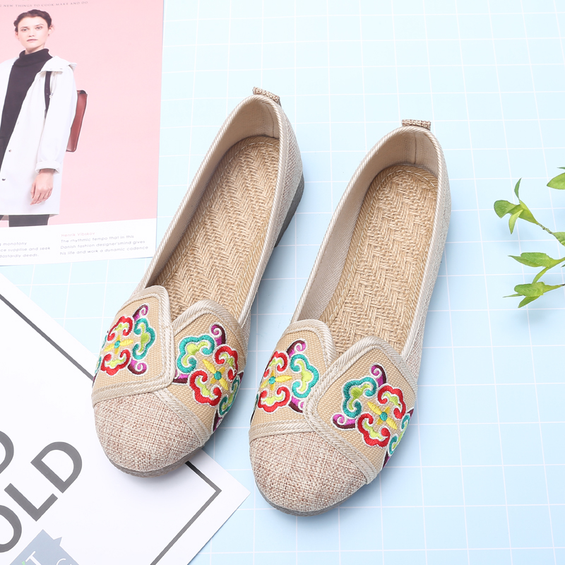 春夏女平底复古民族风绣花鞋老北京布鞋中年妈妈鞋牛津底亚麻单鞋在类目 女鞋, 低帮鞋中 - 来自Buy2taobao.com提供专业的淘宝代购服务