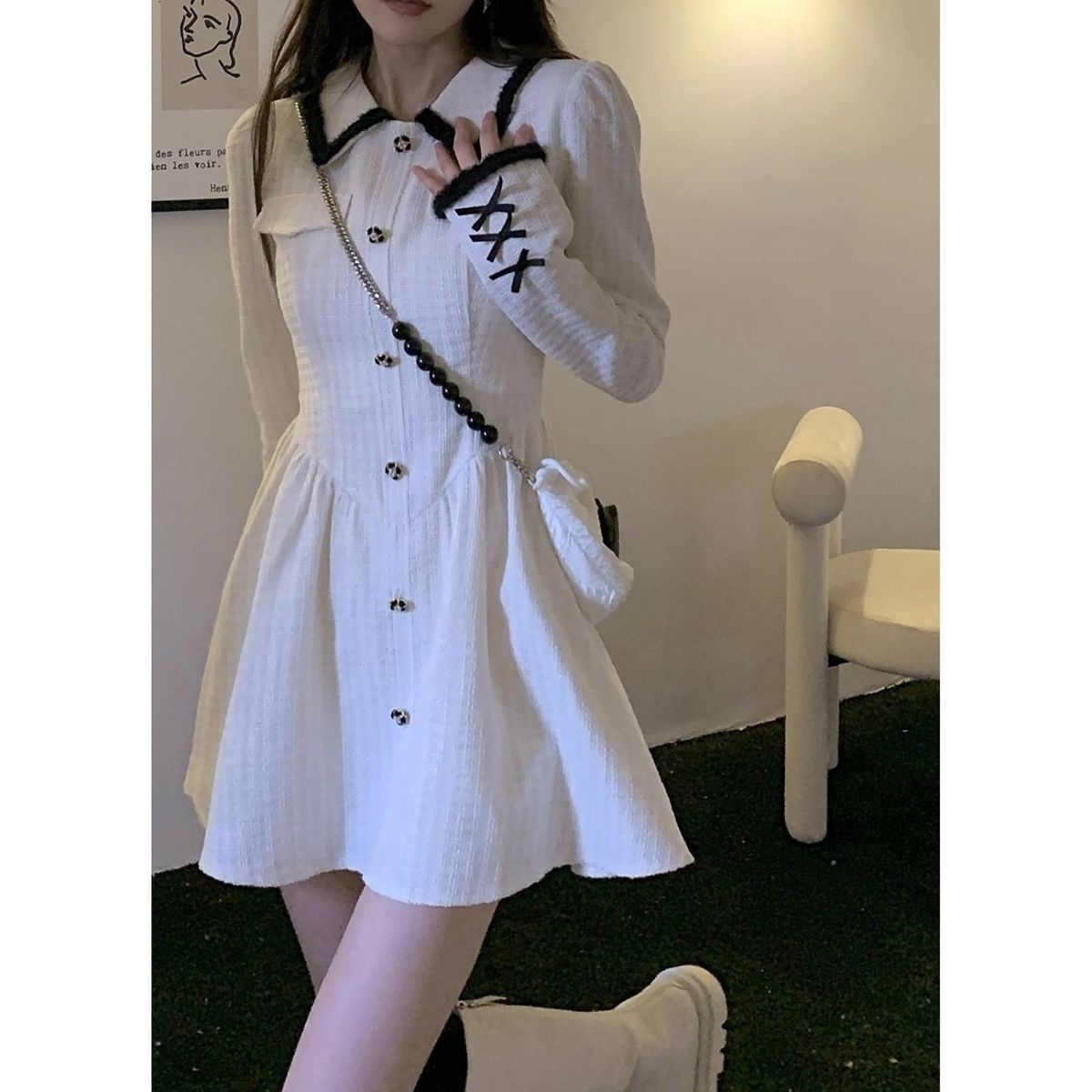 法式小香风白色连衣裙子女收腰气质长袖高级感短裙秋冬季2022新款