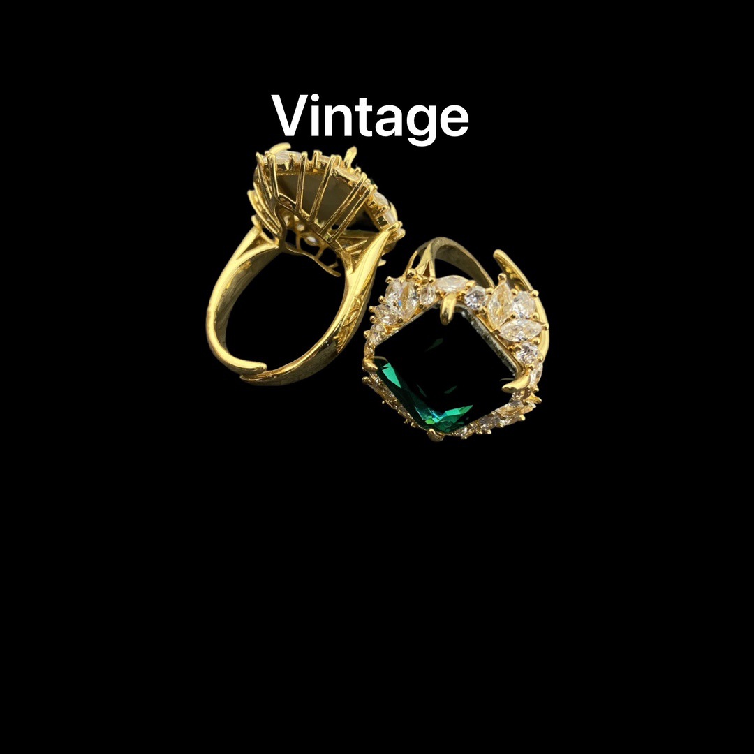 蜜南Vintage 祖母绿大莱茵石纯铜戒指镂空设计镶锆石大莱茵石开口