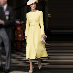 凯特王妃明星同款女装春秋季新款气质收腰黄色长裙优雅法式连衣裙