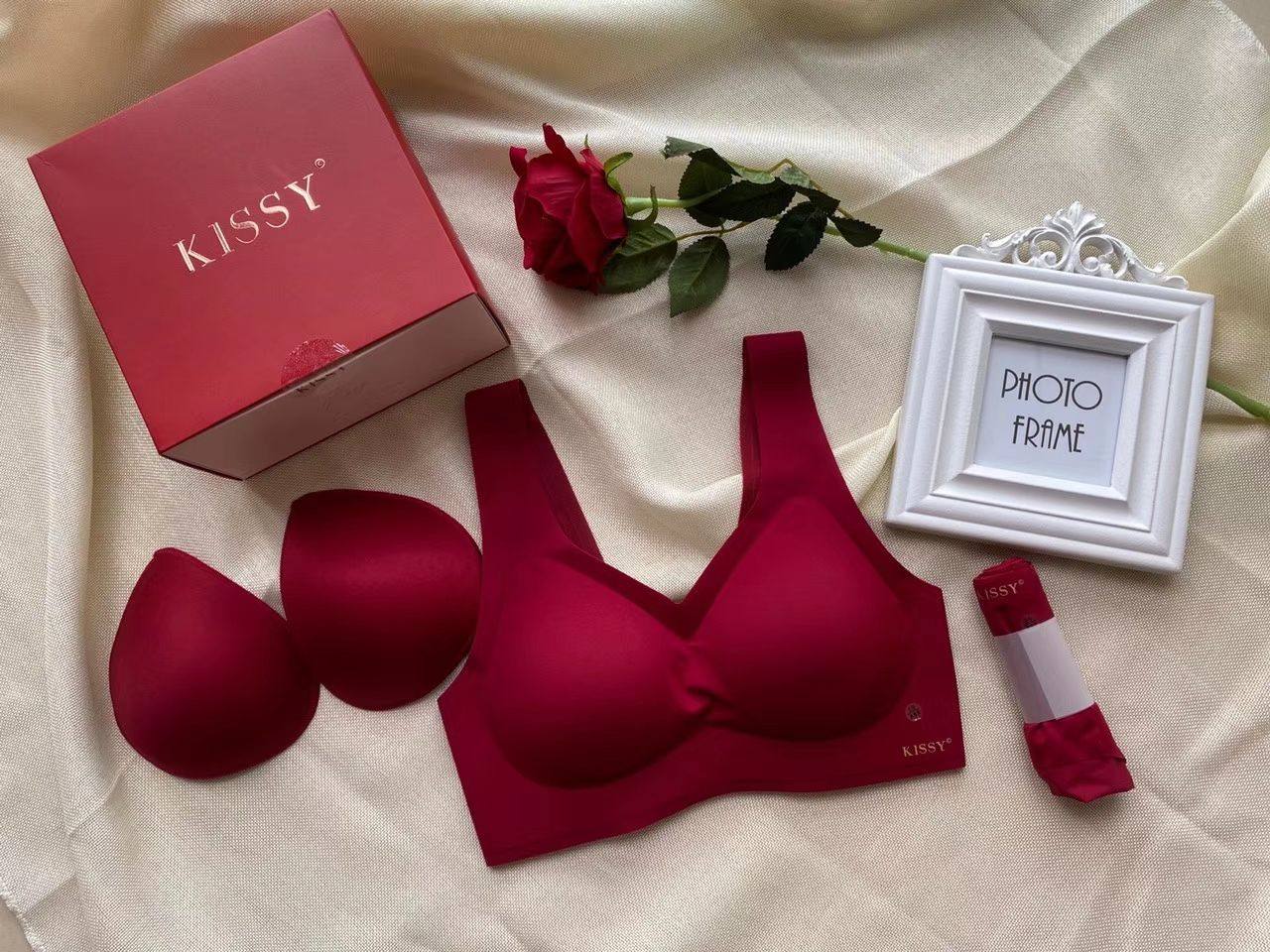 如吻kissy无痕聚拢文胸旗舰官方大码运动美背心红色套装瑜伽内衣