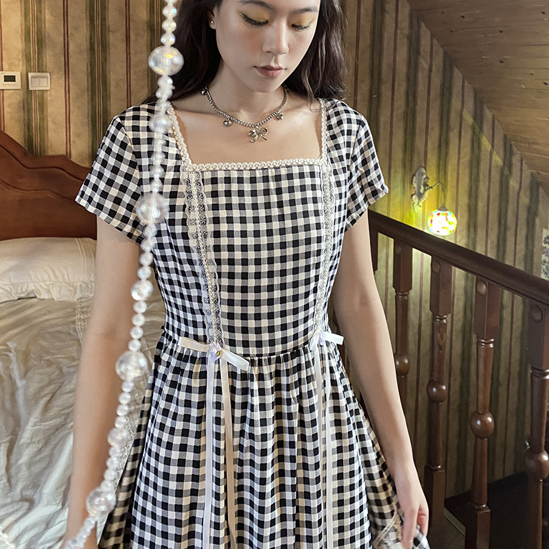 软软的露西 -夏日花园- 法式黑白格纹显瘦连衣裙夏季
