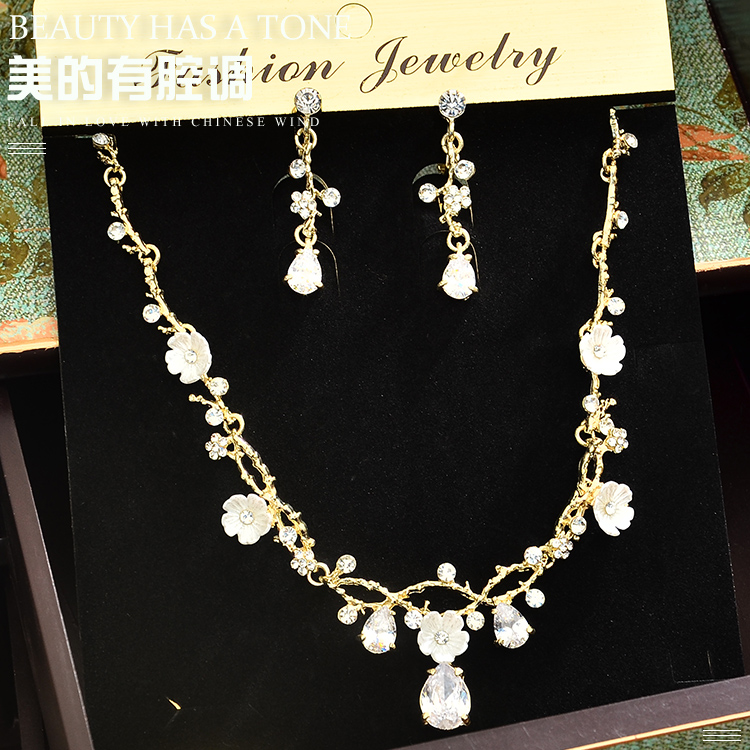 新娘項鏈耳環二件套裝韓式簡約水鑽珍珠結婚項鏈婚紗禮服配飾品在類目 飾品/流行首飾/時尚飾品新, 項鍊中 - 來自Buy2taobao.com提供專業的淘寶代購服務