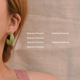 复古绿树脂C形耳环925银针女简约气质耳钉ins风小众设计夏天耳饰