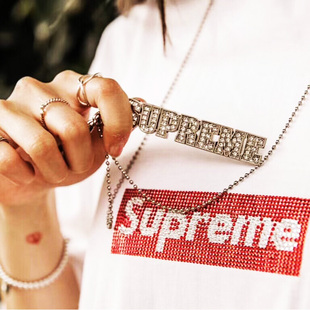 supreme项链 logo keychain金色 银色水晶钻 欧美喜欢潮流吊坠