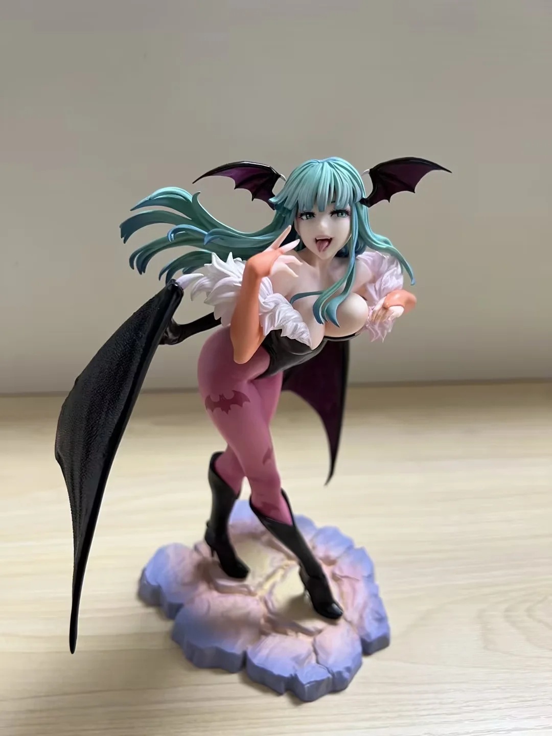 恶魔战士 魅魔 莫妮卡 莫莉卡 站姿 美少女 模型 摆件 盒装手办