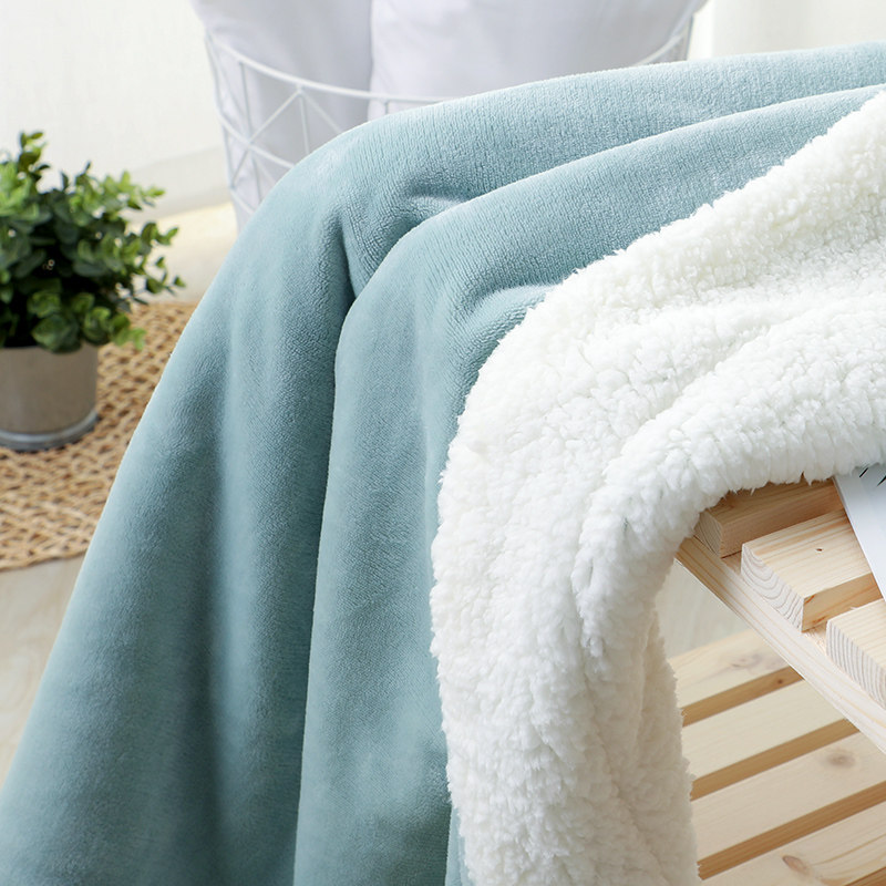 冬季法兰绒毛毯床单人小被子办公室午睡空调毯珊瑚绒小毯子盖腿