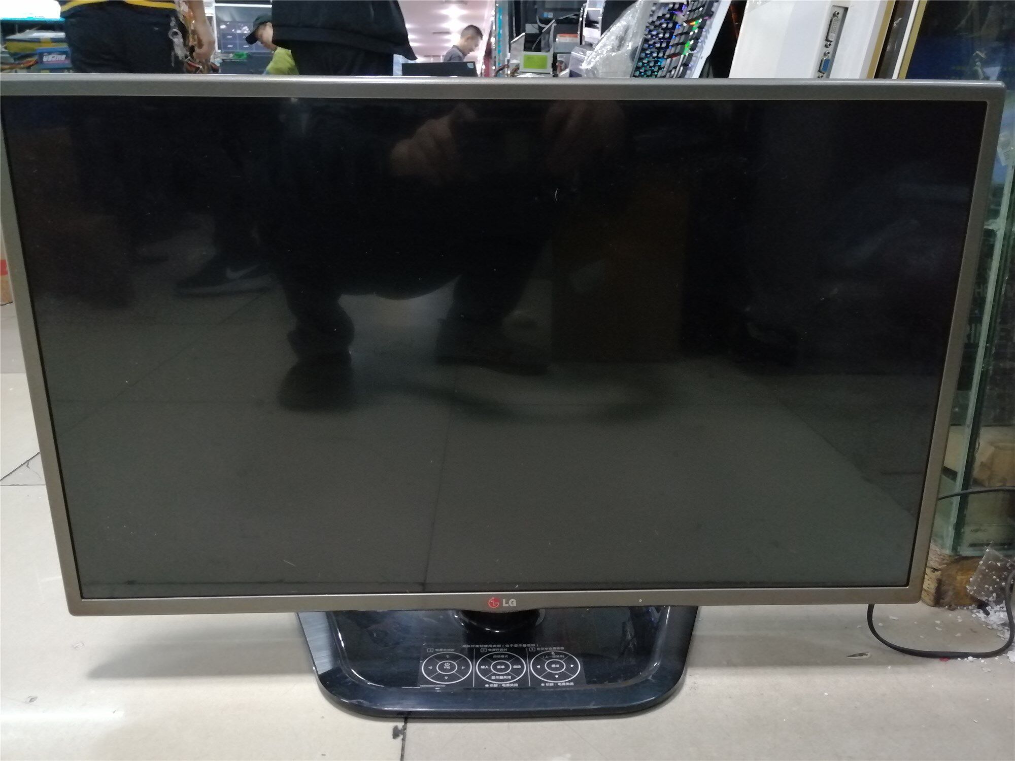 ps4显示器二手_二手lg 32mb25vq 32寸网咖大屏hdmi ips游戏显示器ps4