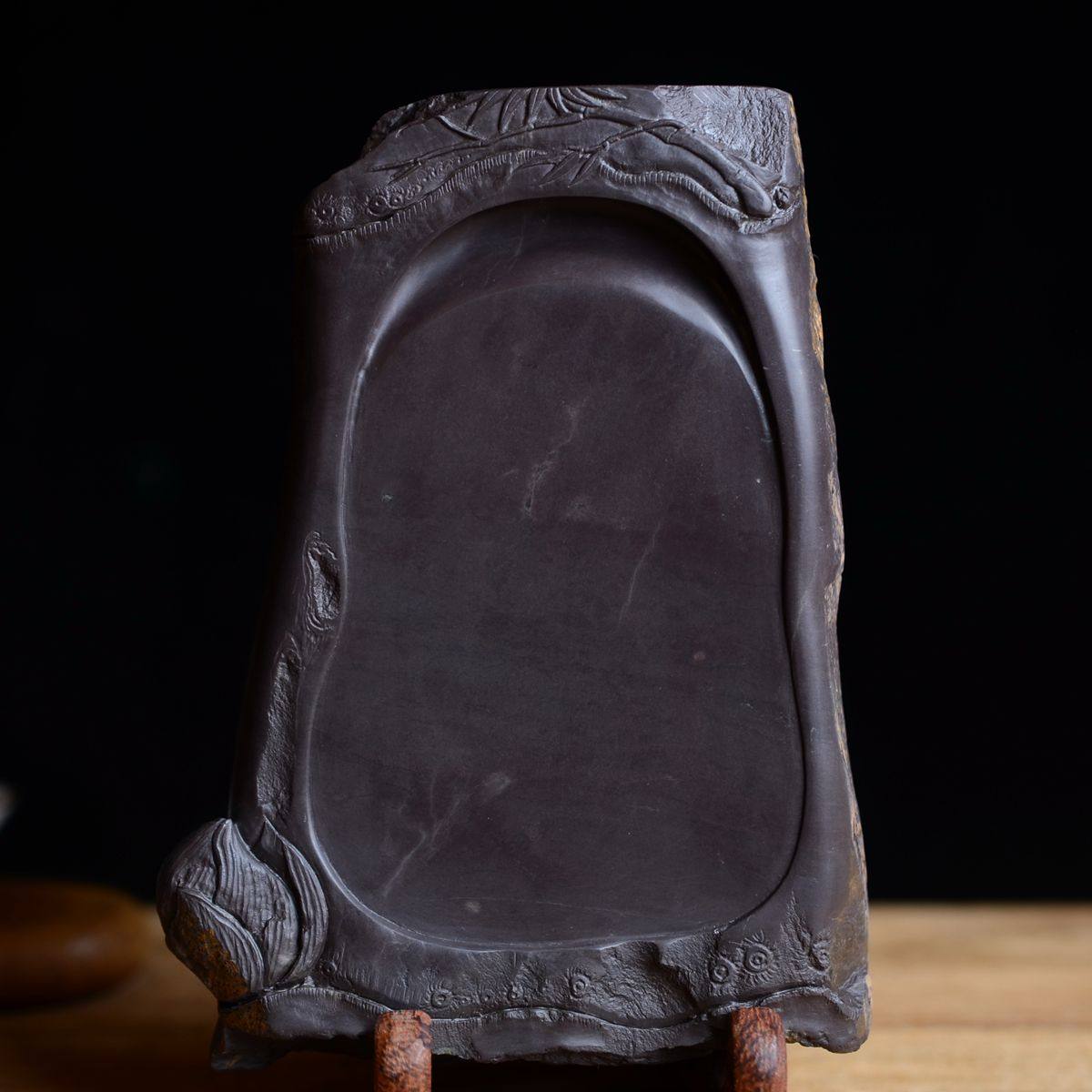 砚台 端砚 麻子坑 石质细腻 发墨如油 手工雕刻 文房四宝 配锦盒