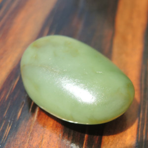 和田玉翠青籽料原石图片