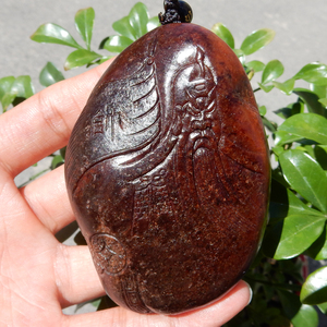 精品4960元新疆和田玉墨玉河老熟红沁皮籽料巧雕忠义关公手把件w